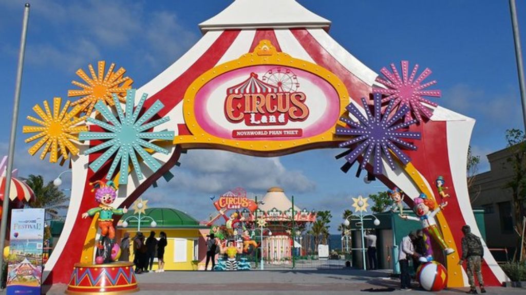 Vé tham quan Circus Land