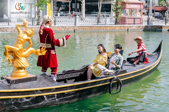 [Vé QR Code – Vào Cửa Trực Tiếp] Đi thuyền trên sông Venice