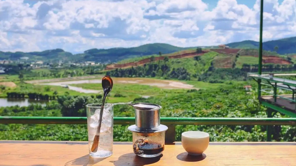 [Vé tham quan + Nước Suối] Mê Linh Coffee Garden